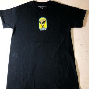 Believe Alien Graphic Black T-Shirt, Small, Pre-owned,100% Cotton,see all photos